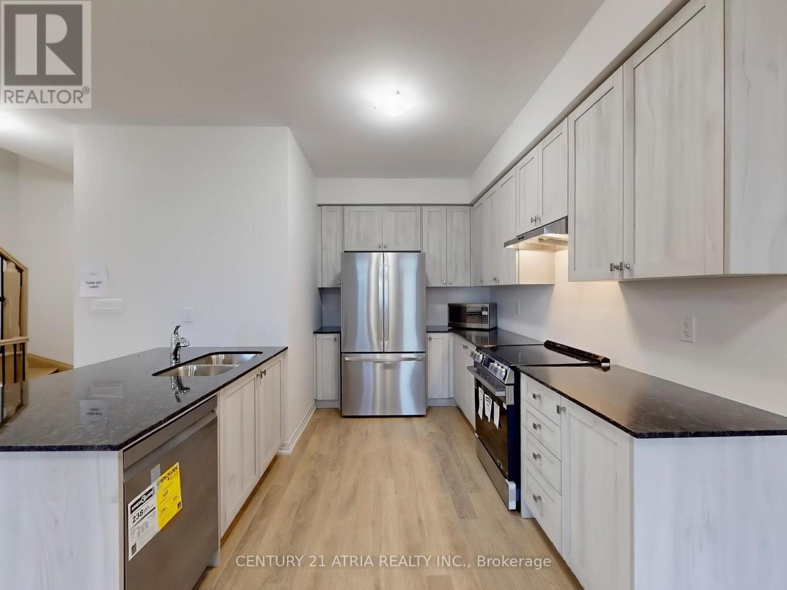 16 Harold Winston Lane, Richmond Hill, Ontario  L4S 1N5 - Photo 10 - N12516568