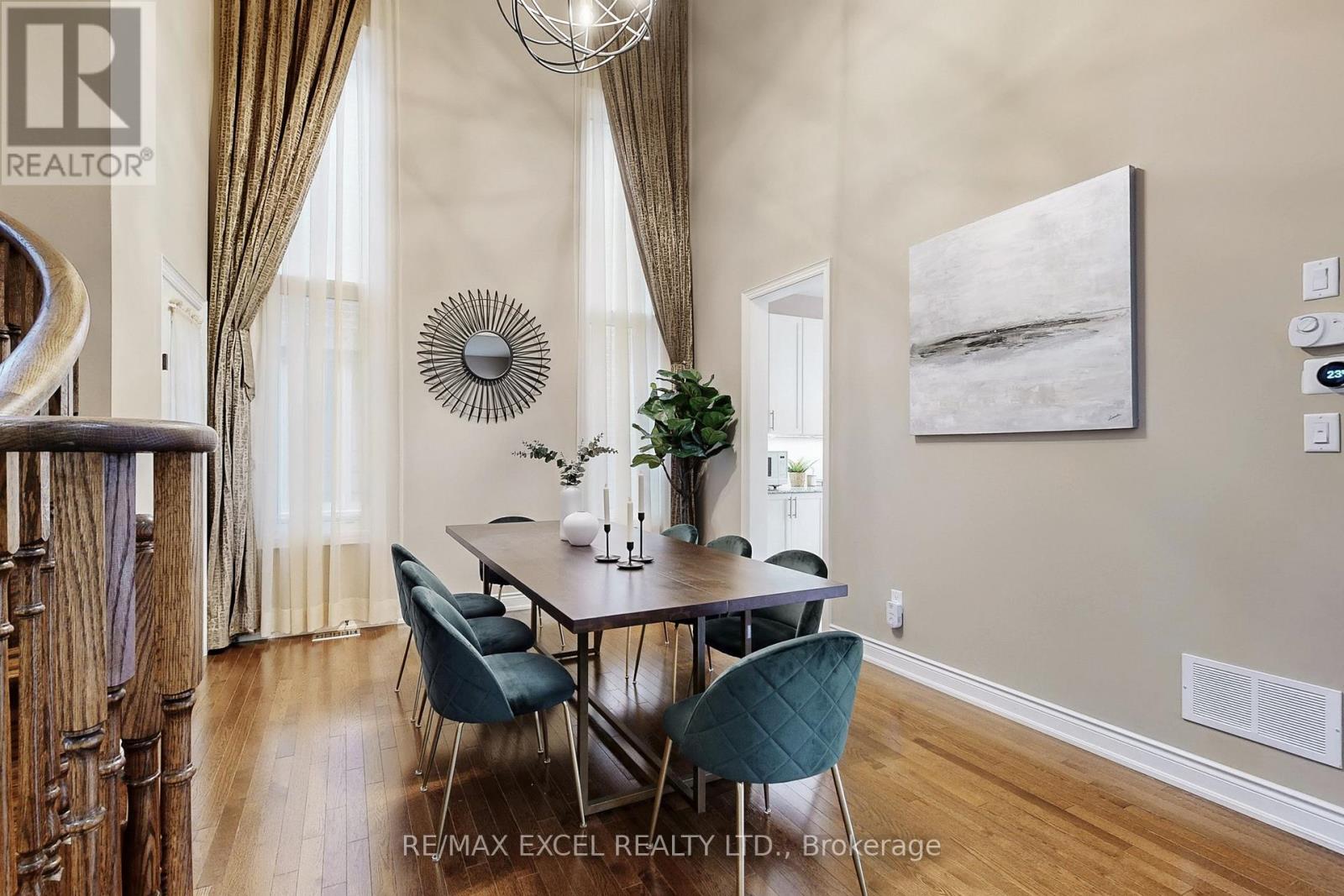 160 Roy Harper Avenue, Aurora, Ontario  L4G 0V6 - Photo 12 - N12516588