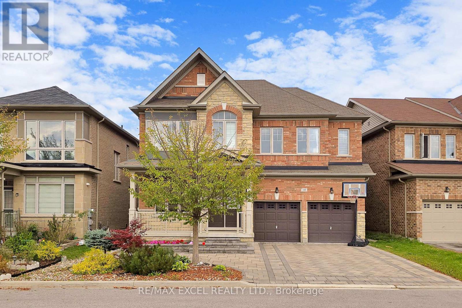 160 Roy Harper Avenue, Aurora, Ontario  L4G 0V6 - Photo 2 - N12516588