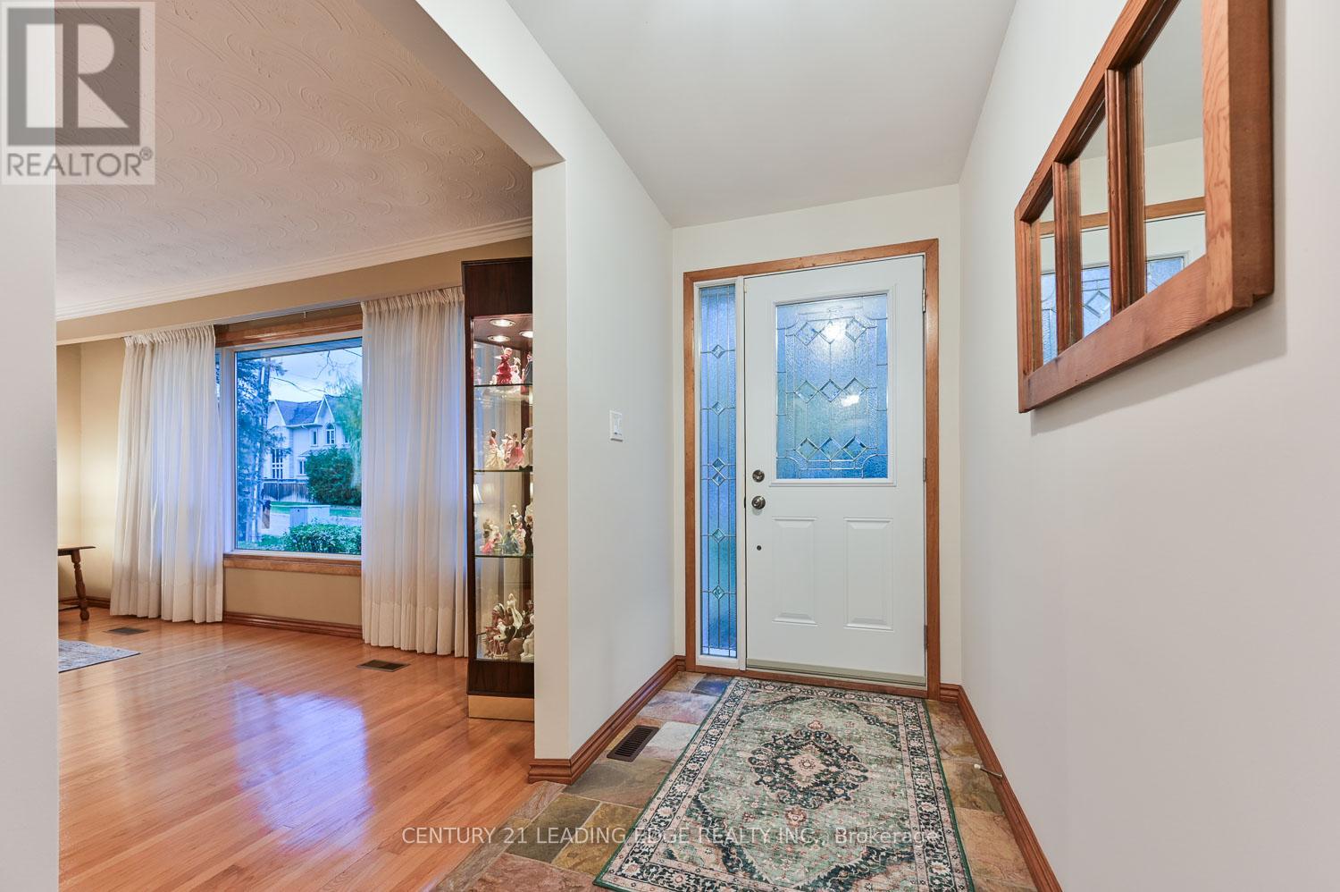 12 Pratt Circle, Markham, Ontario  L3R 1Y2 - Photo 5 - N12516700