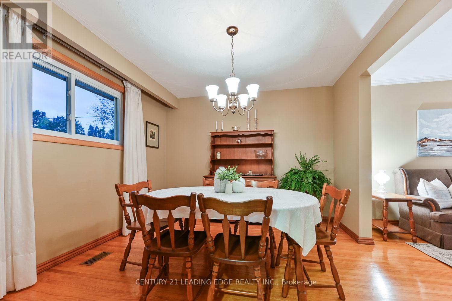 12 Pratt Circle, Markham, Ontario  L3R 1Y2 - Photo 9 - N12516700