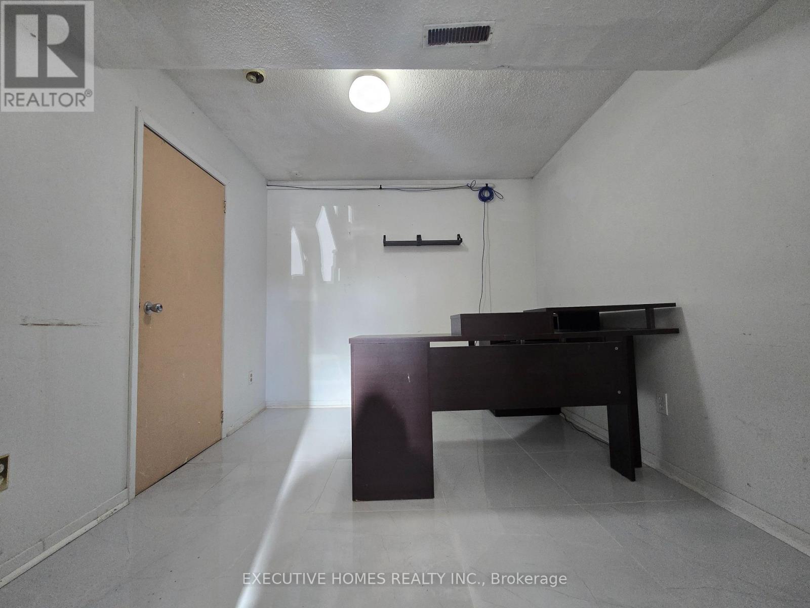 61 Collins Crescent, Brampton, Ontario  L6V 3N1 - Photo 26 - W12505526