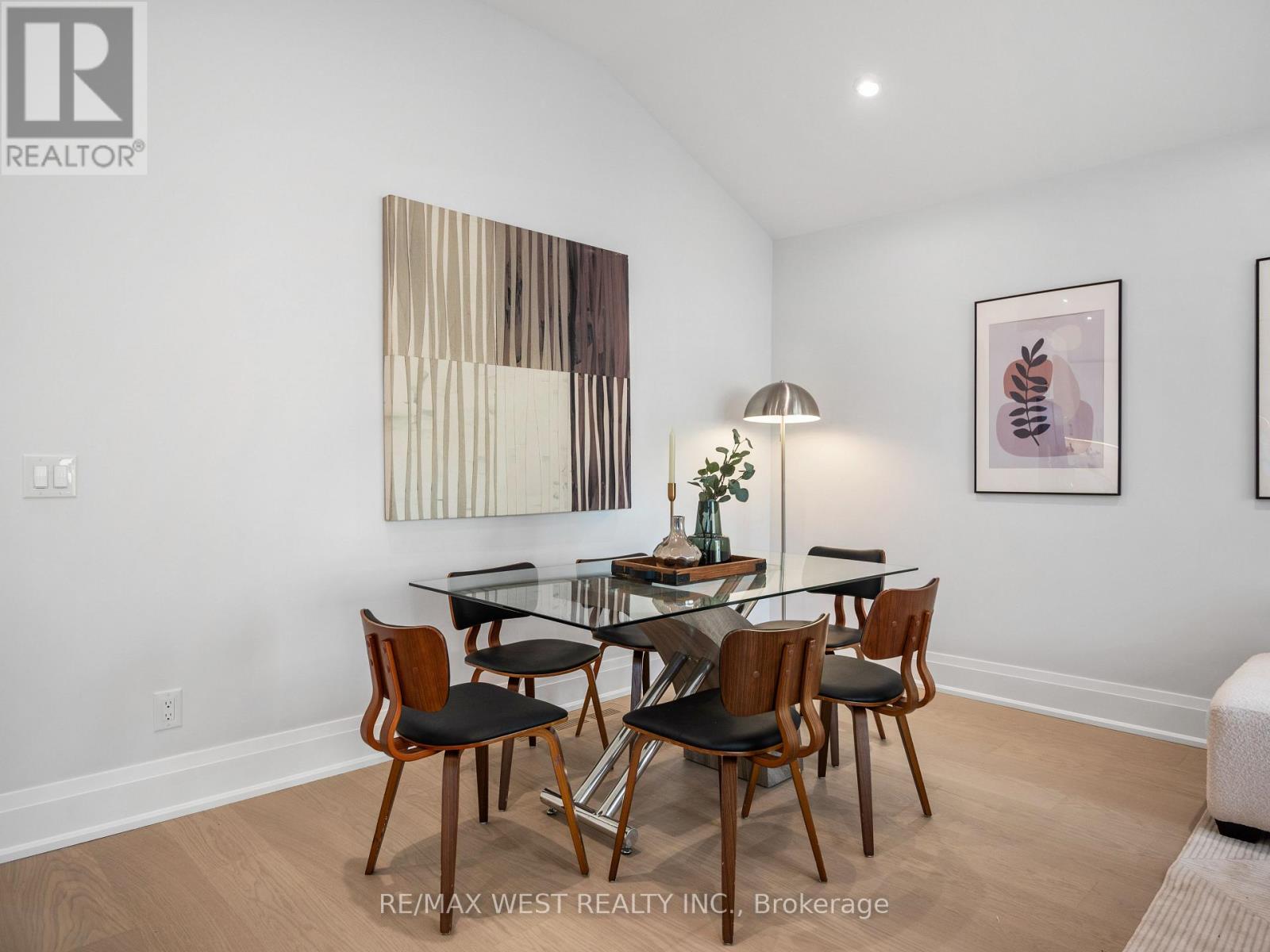 24 Appledale Road, Toronto, Ontario  M9B 5G4 - Photo 15 - W12515576