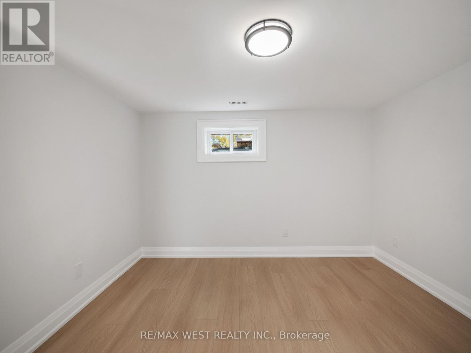 24 Appledale Road, Toronto, Ontario  M9B 5G4 - Photo 39 - W12515576