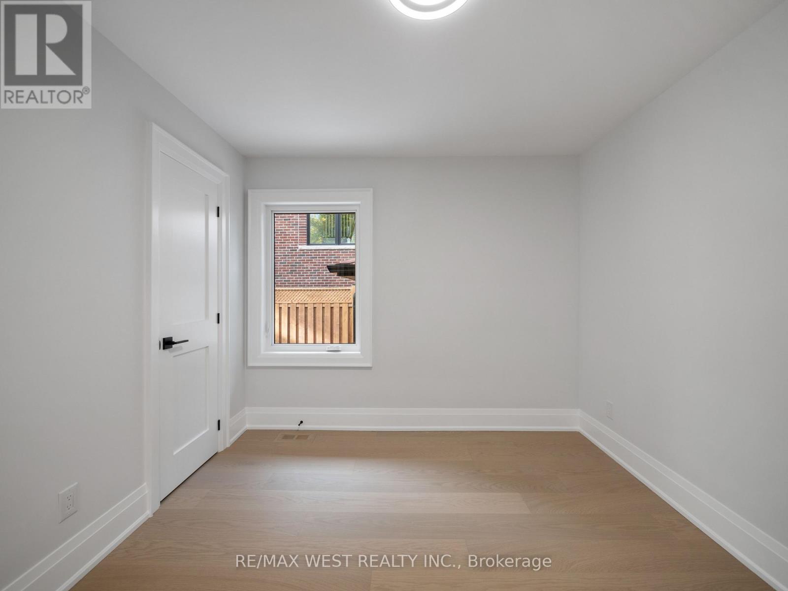 24 Appledale Road, Toronto, Ontario  M9B 5G4 - Photo 31 - W12515576