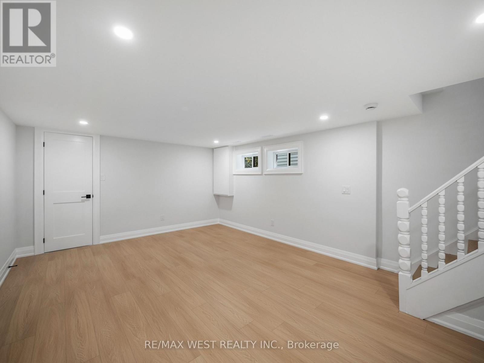 24 Appledale Road, Toronto, Ontario  M9B 5G4 - Photo 22 - W12515576