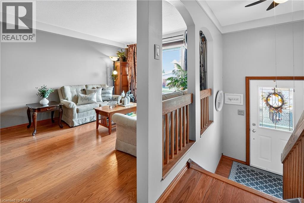 47 Rowena Court, Hamilton, Ontario  L8W 1H9 - Photo 4 - 40769133