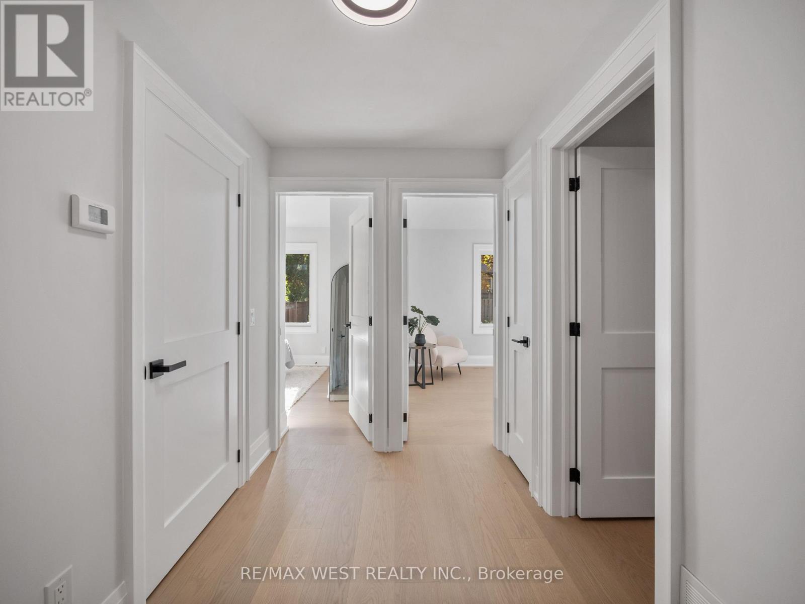 24 Appledale Road, Toronto, Ontario  M9B 5G4 - Photo 28 - W12515576