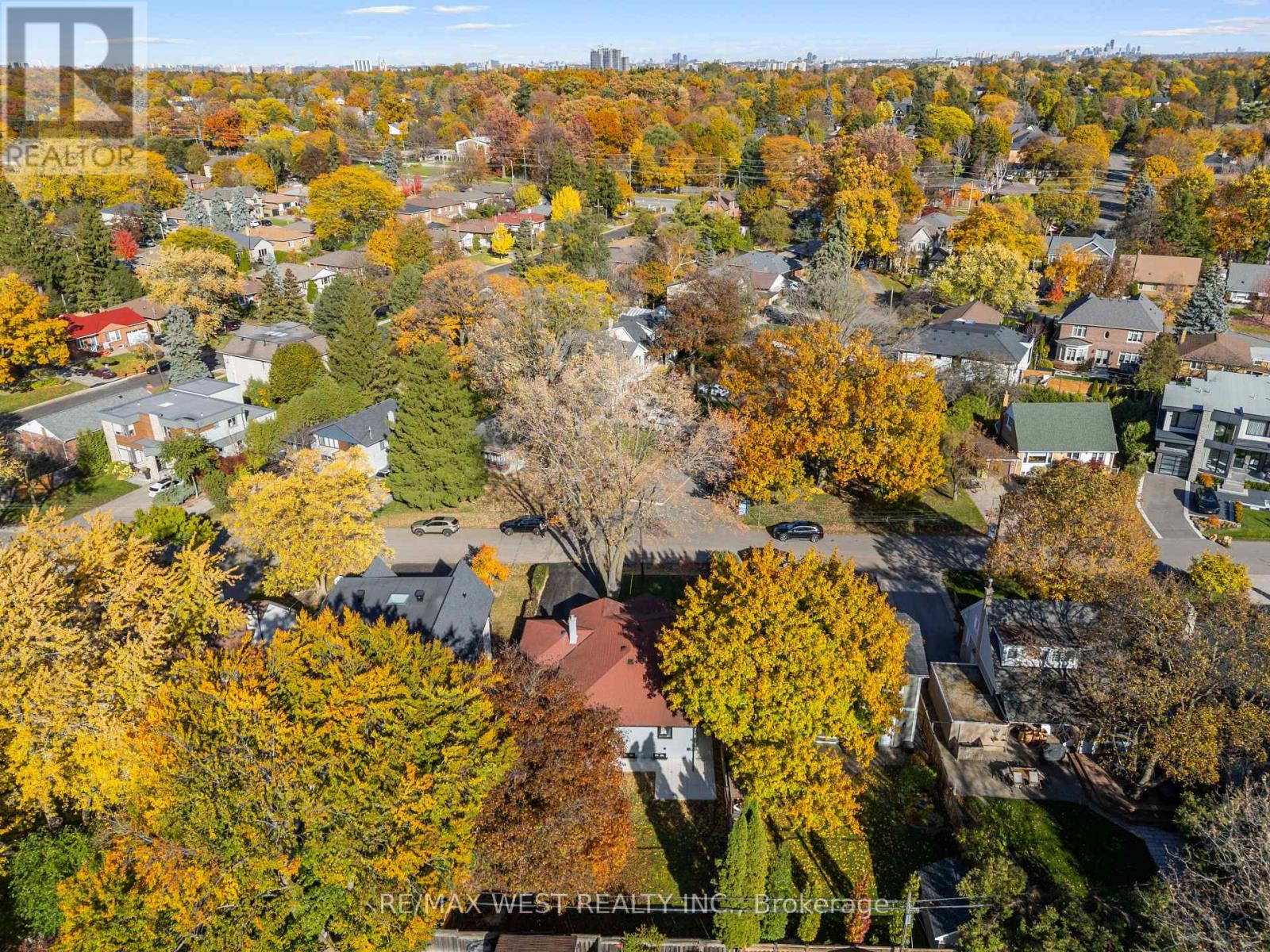 24 Appledale Road, Toronto, Ontario  M9B 5G4 - Photo 47 - W12515576