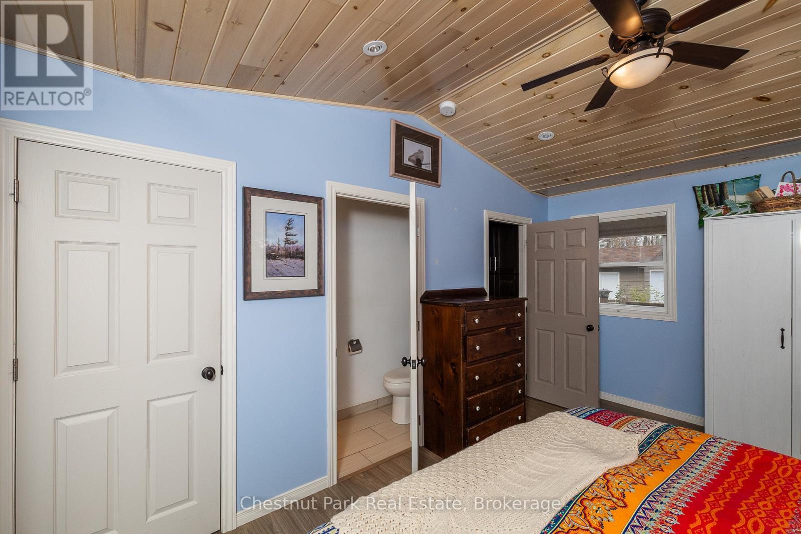 129 Miller Lake Shore Road, Northern Bruce Peninsula, Ontario  N0H 1Z0 - Photo 19 - X12516724