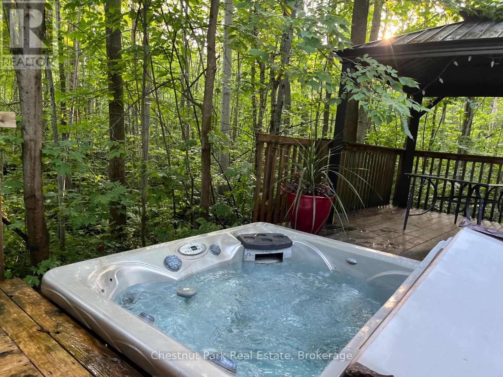 129 Miller Lake Shore Road, Northern Bruce Peninsula, Ontario  N0H 1Z0 - Photo 43 - X12516724