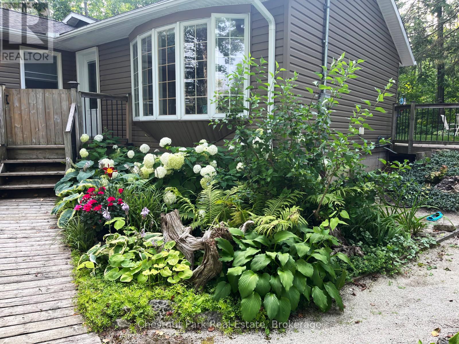 129 Miller Lake Shore Road, Northern Bruce Peninsula, Ontario  N0H 1Z0 - Photo 44 - X12516724