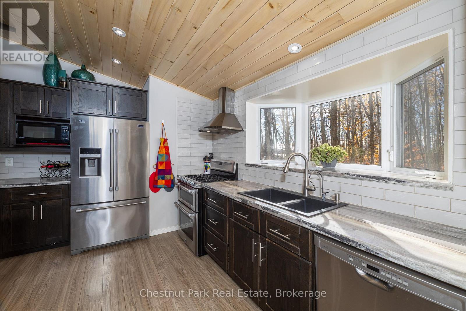 129 Miller Lake Shore Road, Northern Bruce Peninsula, Ontario  N0H 1Z0 - Photo 6 - X12516724