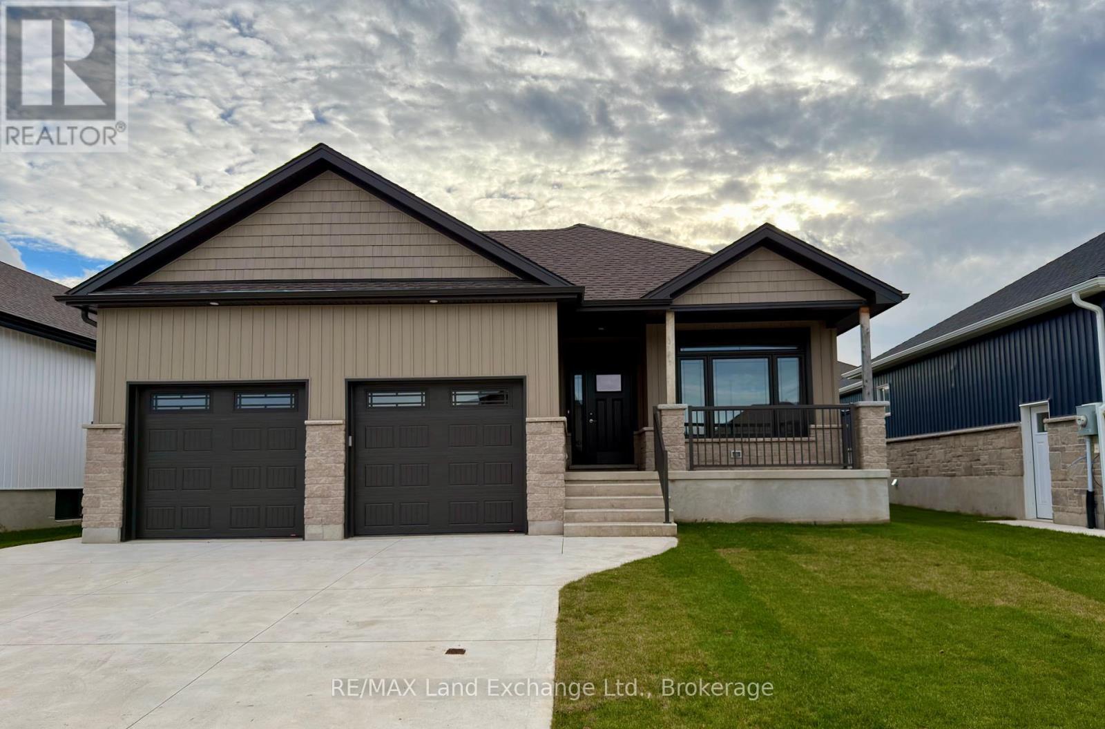 155 WESTLINKS DRIVE, Saugeen Shores, Ontario