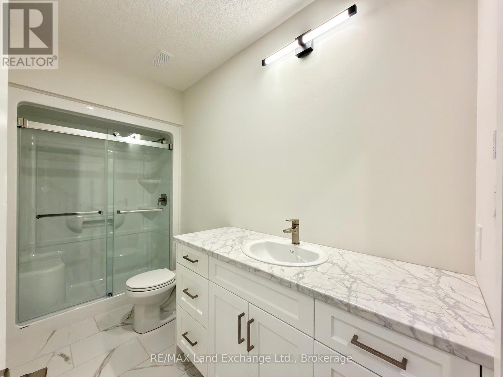 155 Westlinks Drive, Saugeen Shores, Ontario N0H 2C3 - Photo 13 - X12516734