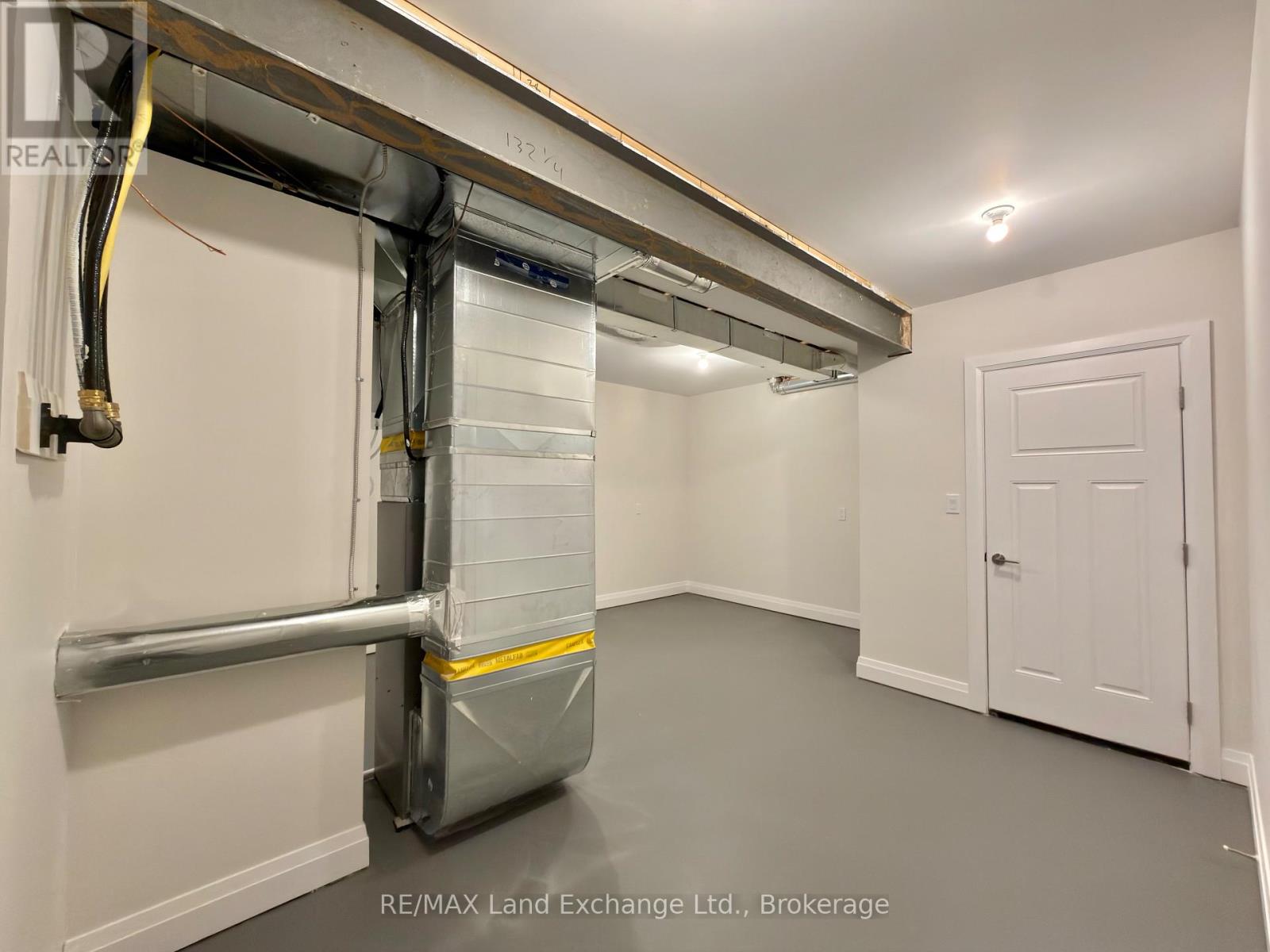 155 Westlinks Drive, Saugeen Shores, Ontario N0H 2C3 - Photo 15 - X12516734