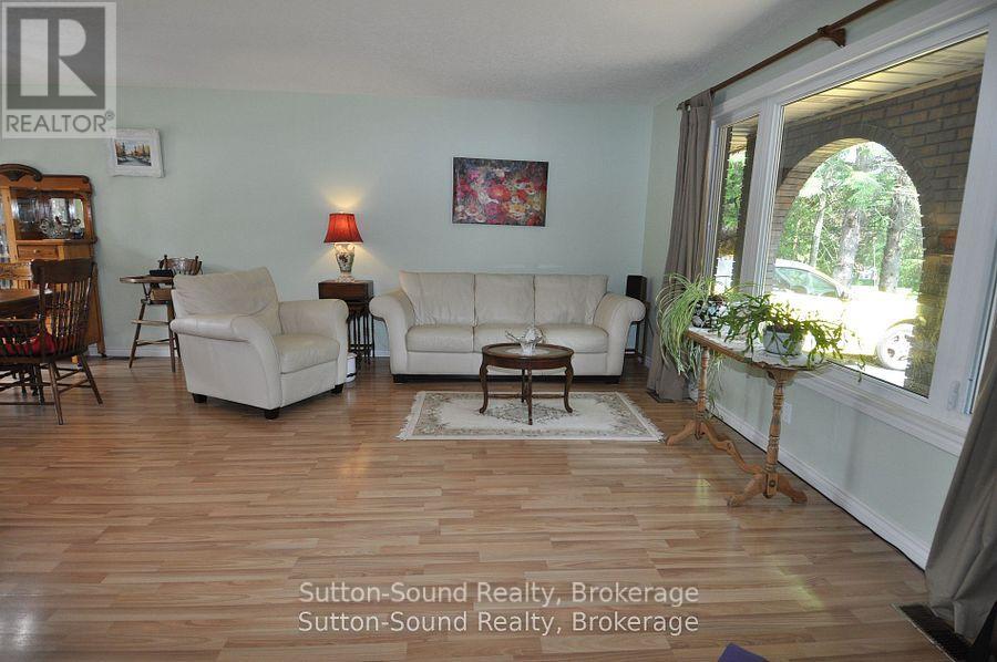 719140 Highway 6 Highway, Georgian Bluffs, Ontario  N0H 2K0 - Photo 4 - X12516774