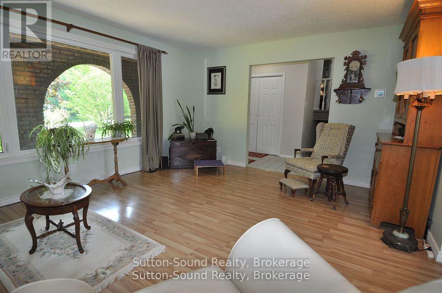 719140 Highway 6 Highway, Georgian Bluffs, Ontario  N0H 2K0 - Photo 5 - X12516774