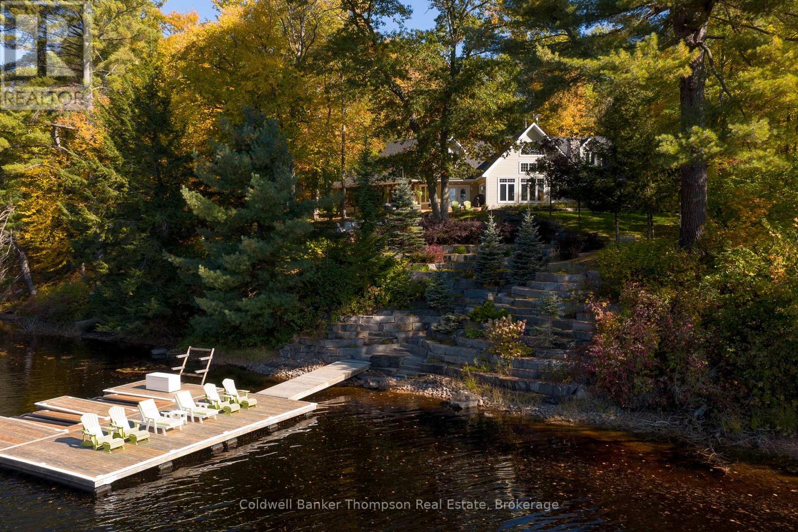 54 HOODSTOWN SHORES ROAD, Huntsville, Ontario