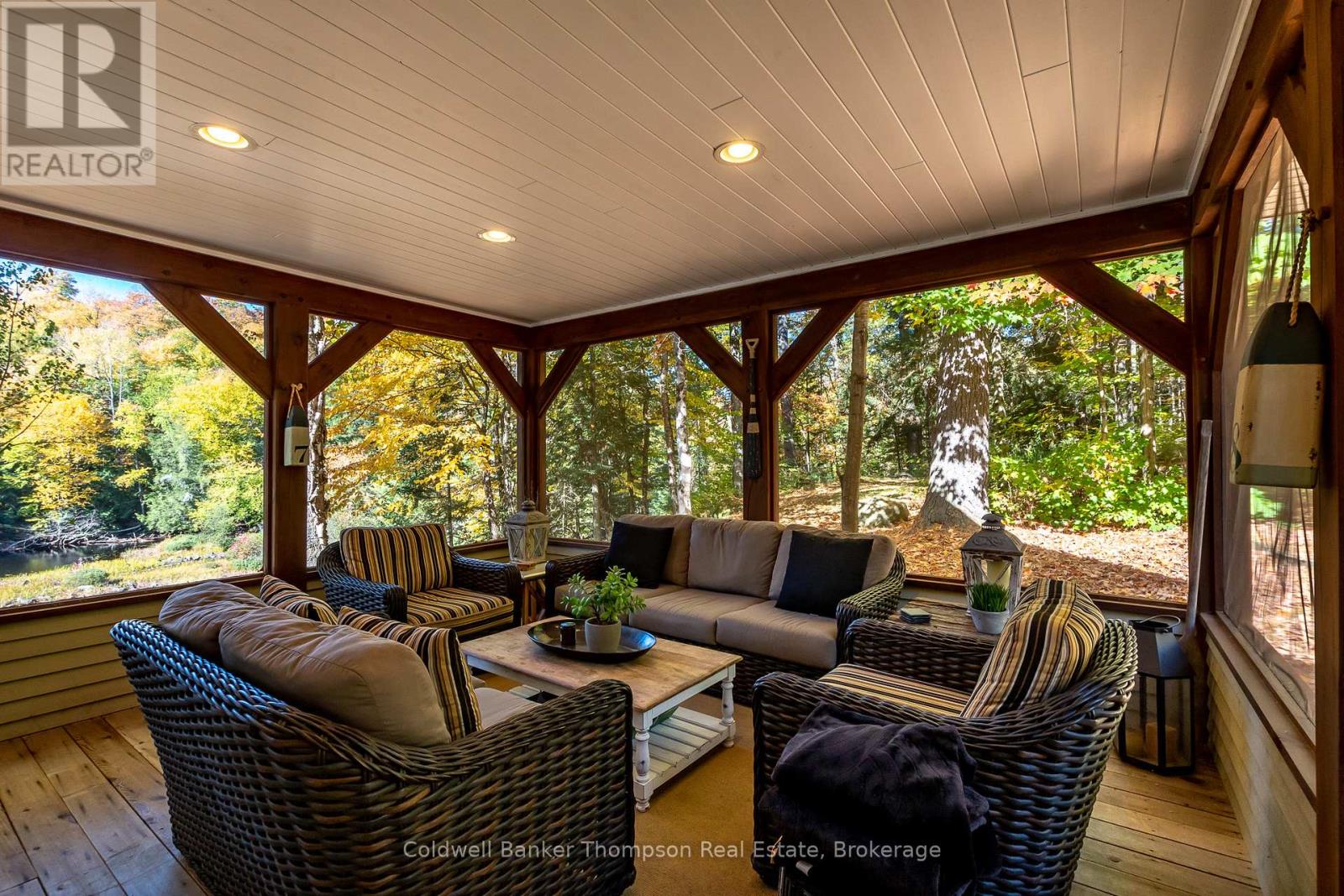 54 Hoodstown Shores Road, Huntsville, Ontario P1H 2J2 - Photo 10 - X12516800