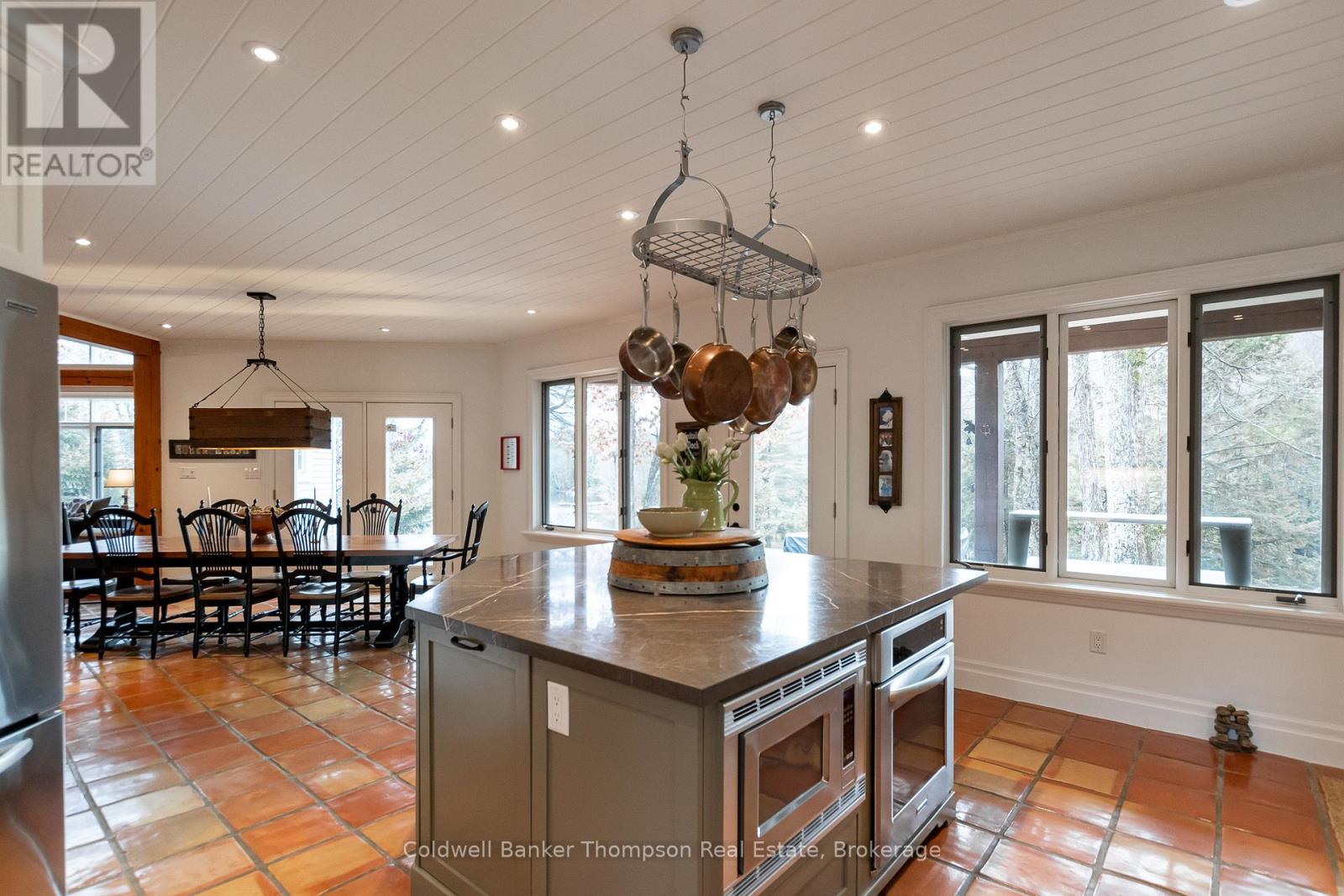 54 Hoodstown Shores Road, Huntsville, Ontario P1H 2J2 - Photo 12 - X12516800