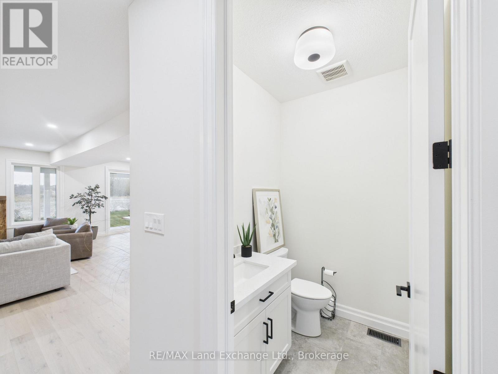 99 Inverness Street N, Kincardine, Ontario  N2Z 1J4 - Photo 12 - X12516902