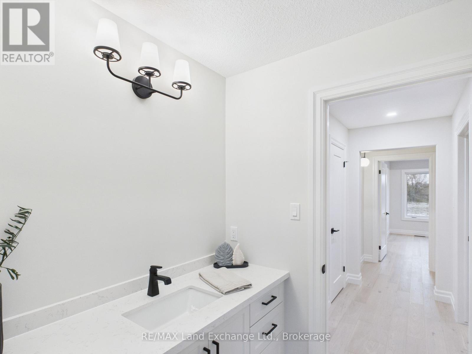 99 Inverness Street N, Kincardine, Ontario  N2Z 1J4 - Photo 18 - X12516902