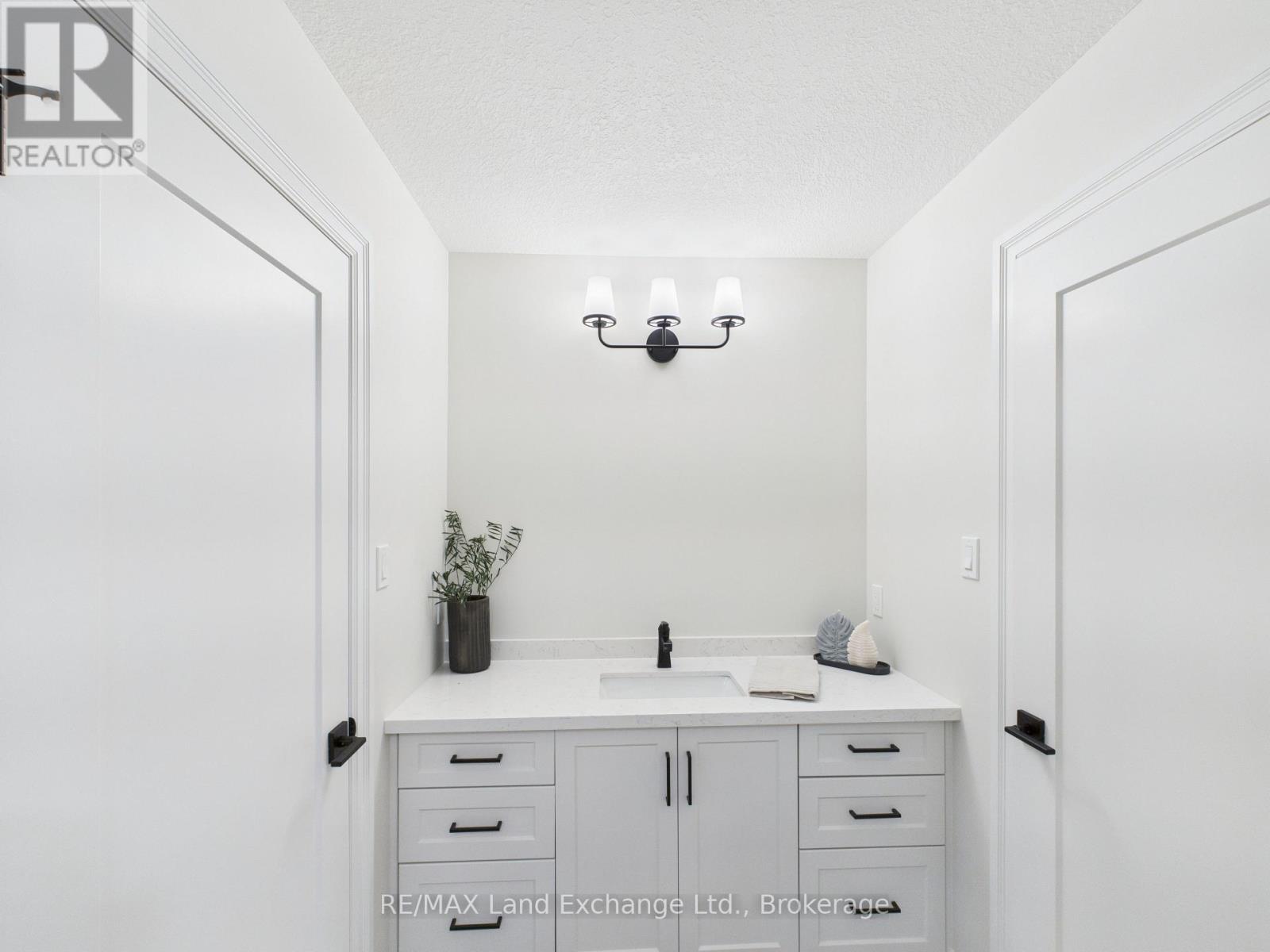 99 Inverness Street N, Kincardine, Ontario  N2Z 1J4 - Photo 20 - X12516902