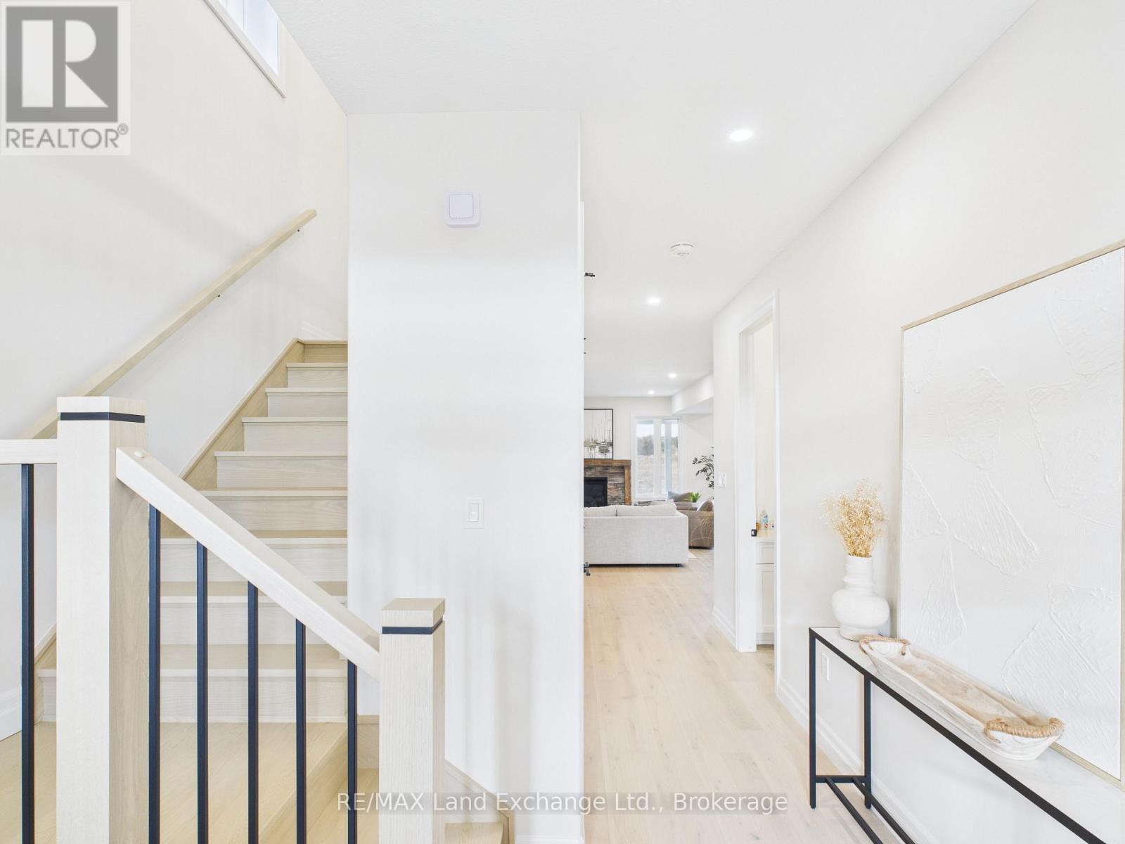 99 Inverness Street N, Kincardine, Ontario  N2Z 1J4 - Photo 3 - X12516902