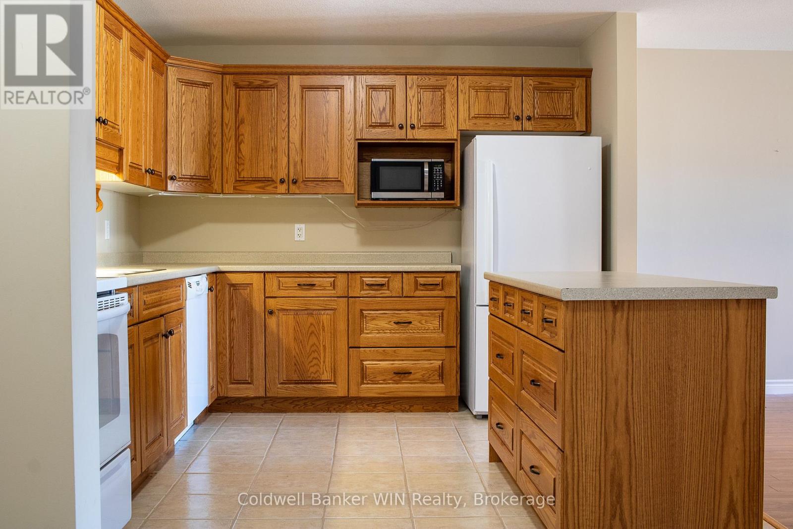 211 - 401 BIRMINGHAM STREET E, Wellington North, Ontario