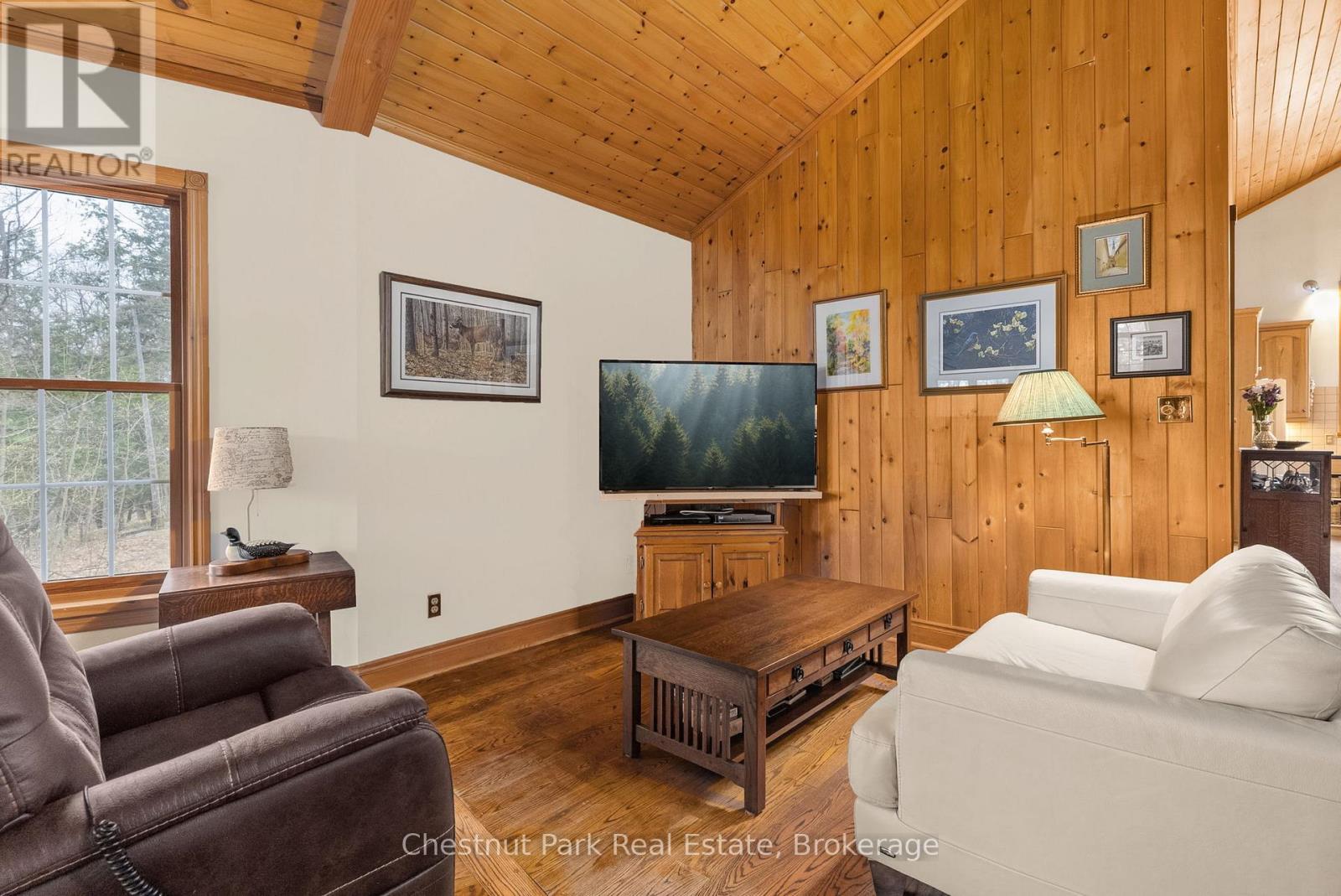 1143 Leonard Lake 1 Road, Muskoka Lakes, Ontario  P1L 2G7 - Photo 11 - X12517004