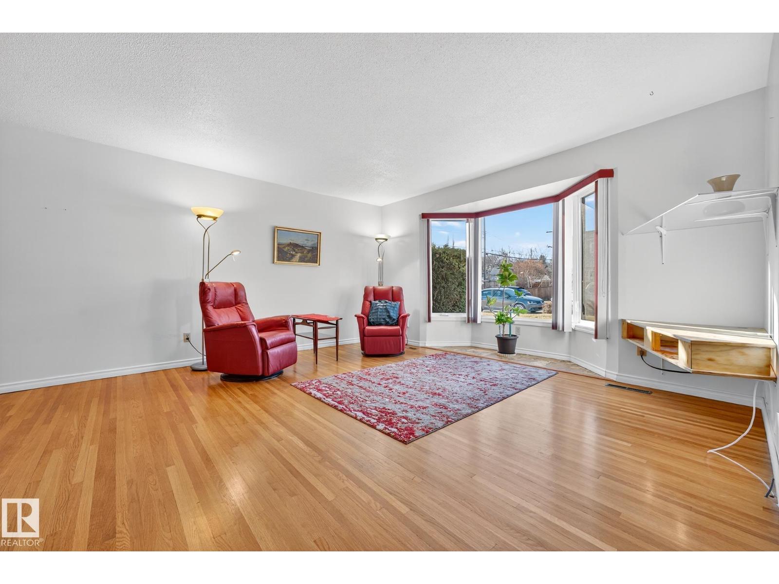 10715 36 St Nw, Edmonton, Alberta  T5W 2A5 - Photo 3 - E4464897