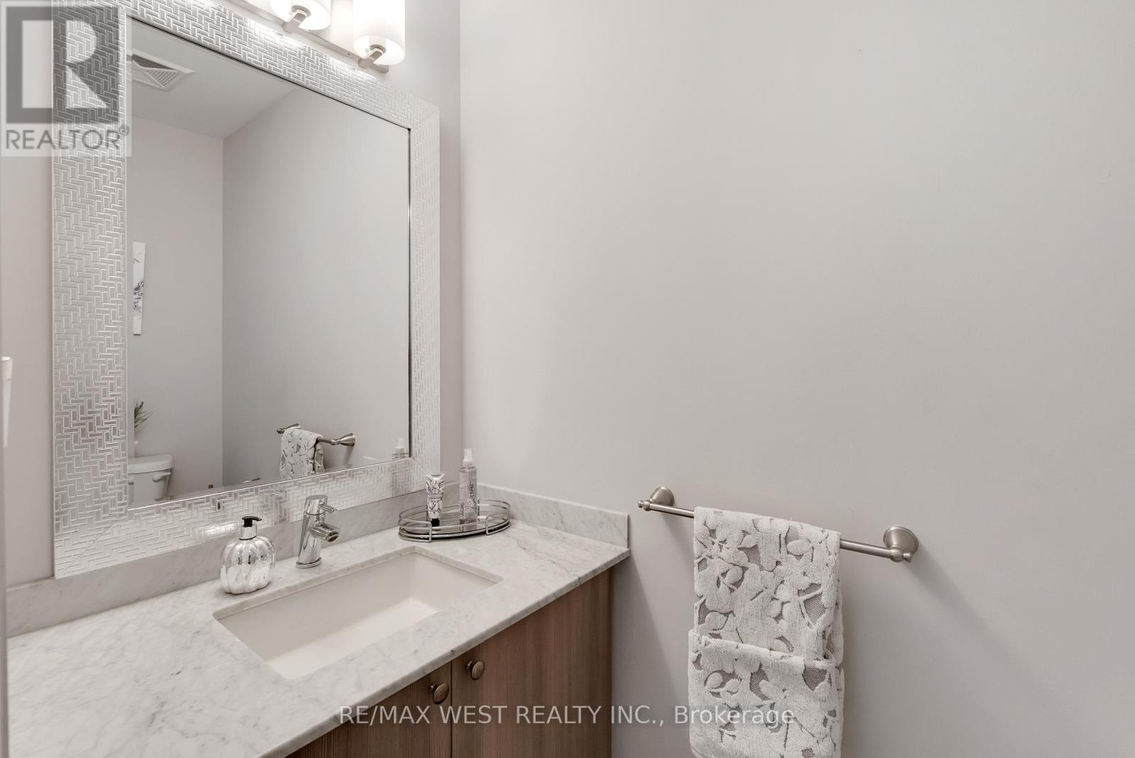 710 - 24 Woodstream Boulevard, Vaughan, Ontario  L4L 8C4 - Photo 18 - N12516064