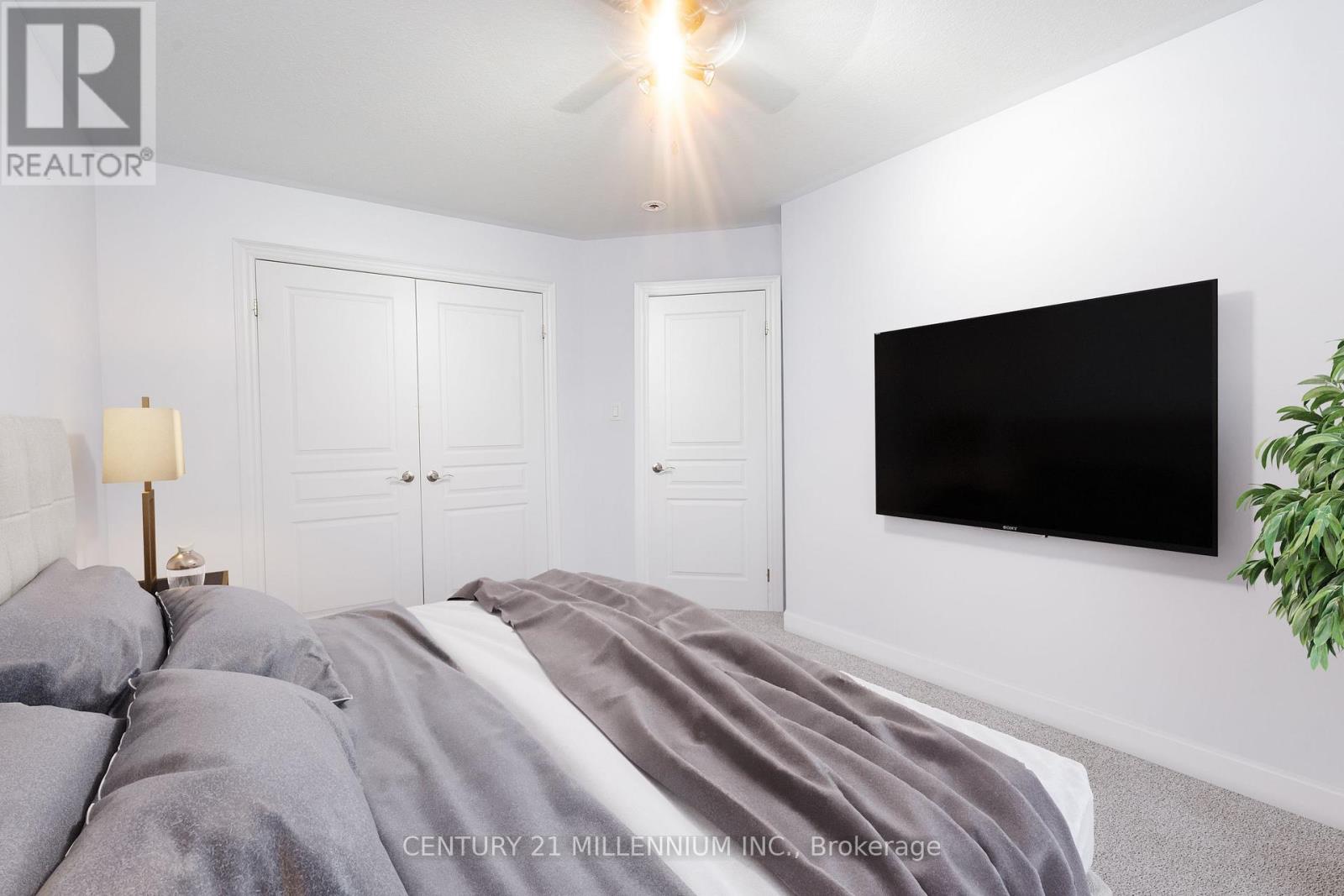 399 Erie Avenue, Brantford, Ontario  N3S 0E6 - Photo 18 - X12461512