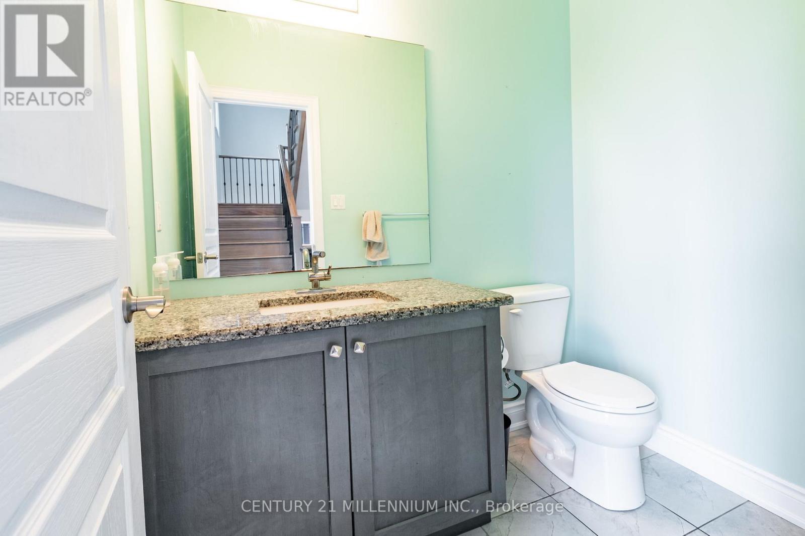 399 Erie Avenue, Brantford, Ontario  N3S 0E6 - Photo 11 - X12461512