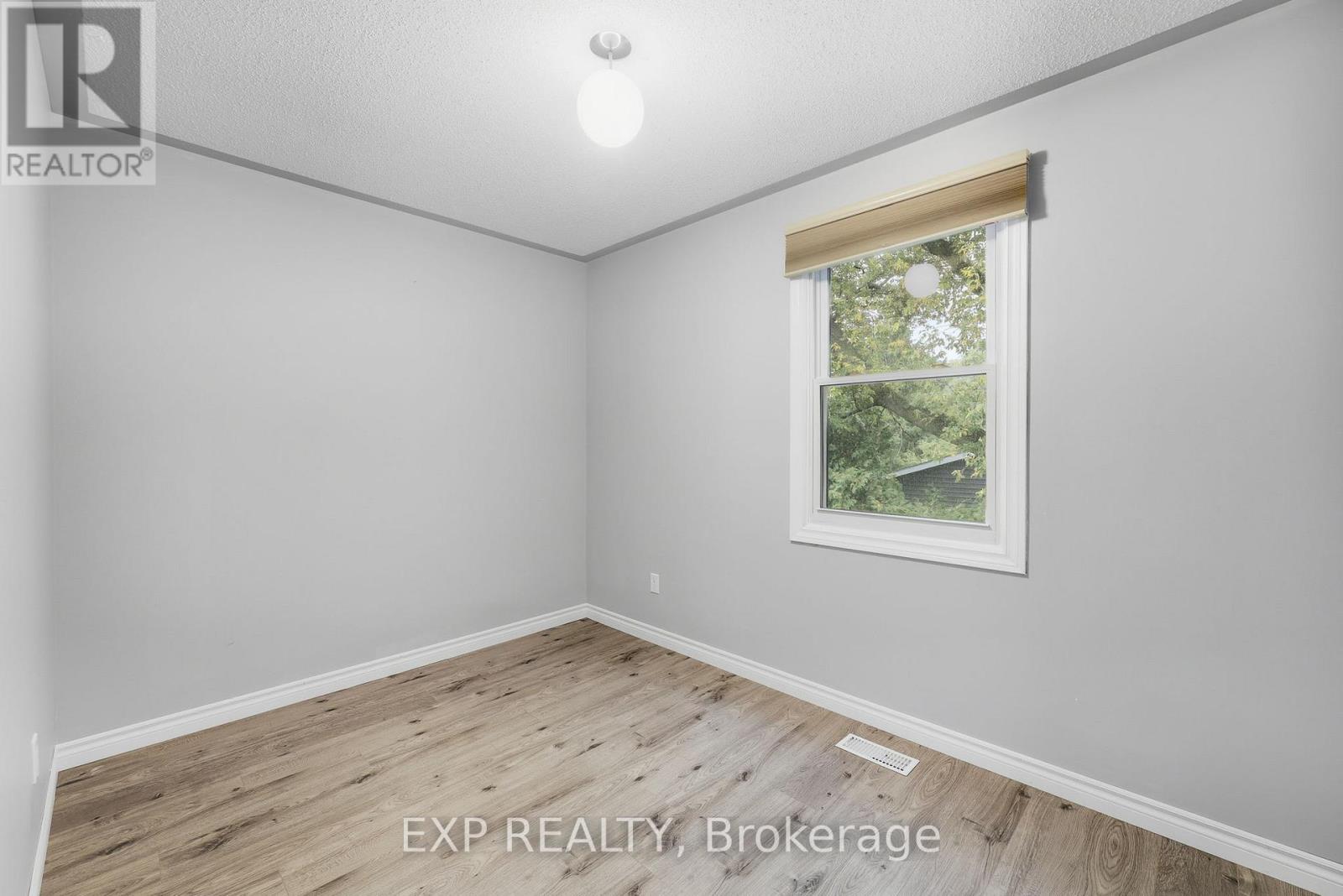 30 Lingwood Drive, Norfolk, Ontario N0E 1Y0 - Photo 26 - X12515222