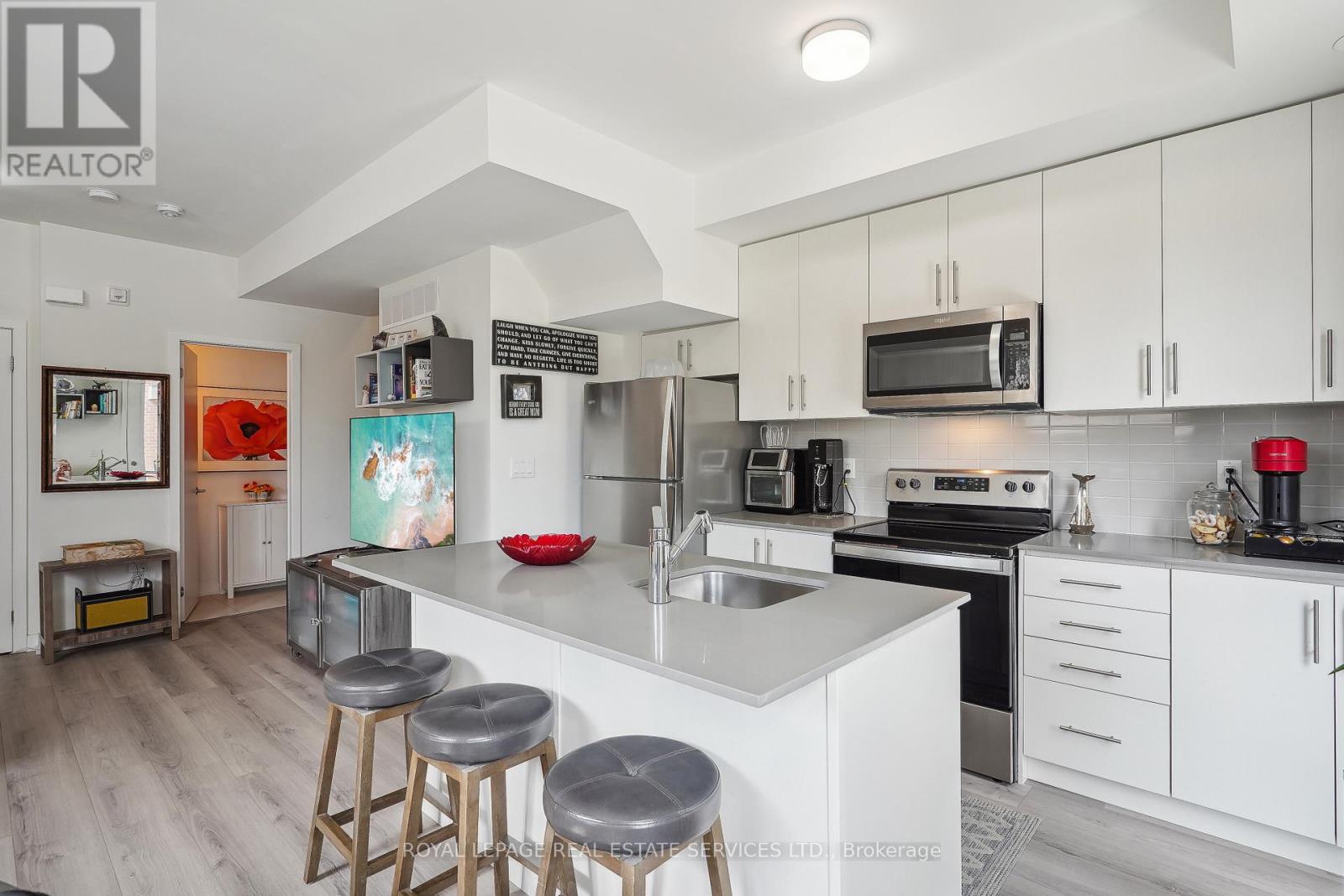 35 - 3409 Ridgeway Drive, Mississauga, Ontario  L5L 0B9 - Photo 11 - W12516558