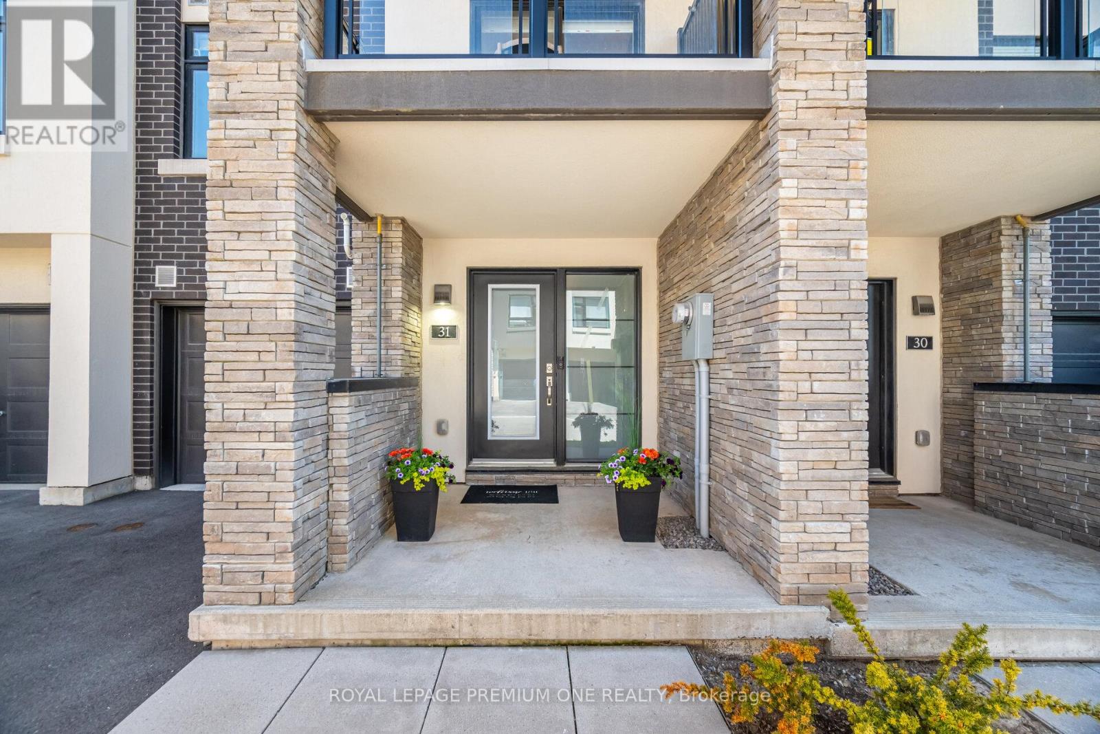 31 - 1121 Cooke Boulevard, Burlington, Ontario  L7T 0C3 - Photo 3 - W12516560