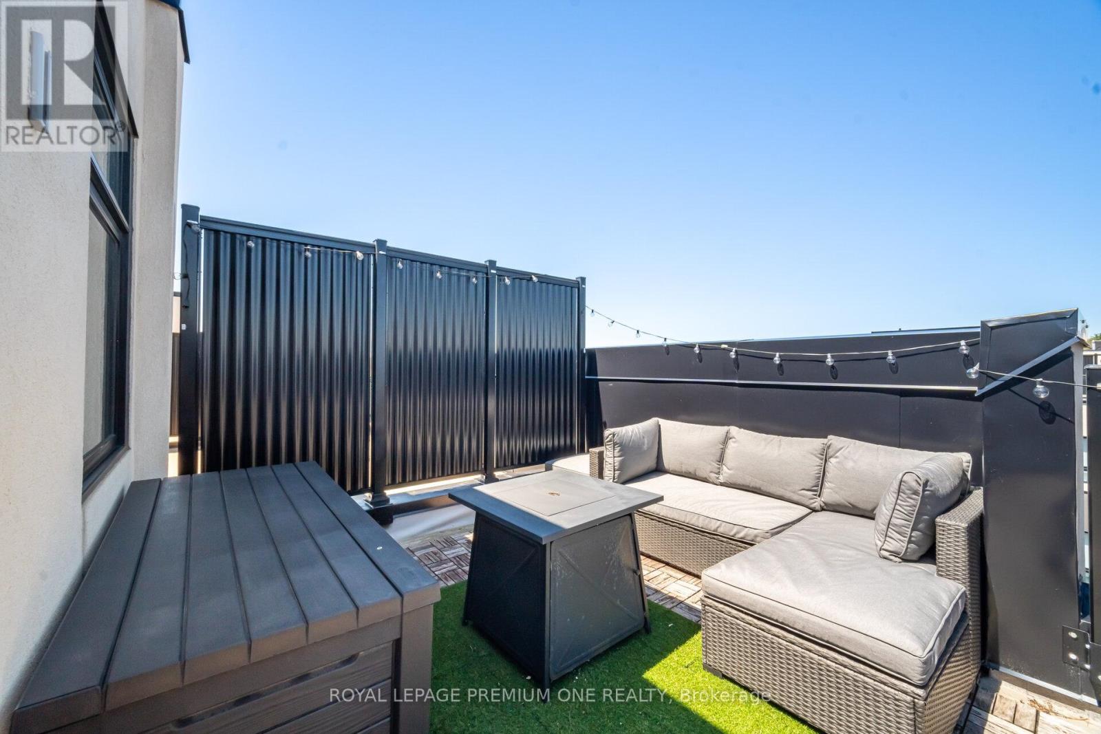 31 - 1121 Cooke Boulevard, Burlington, Ontario  L7T 0C3 - Photo 35 - W12516560