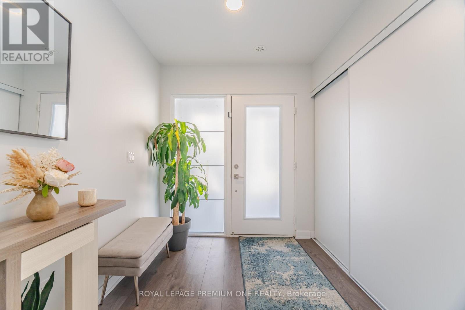 31 - 1121 Cooke Boulevard, Burlington, Ontario  L7T 0C3 - Photo 4 - W12516560