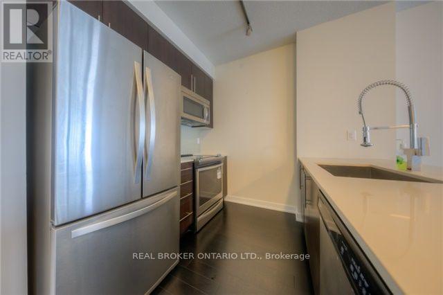 1604 - 4011 Brickstone Mews, Mississauga, Ontario  L5B 0G3 - Photo 3 - W12516574