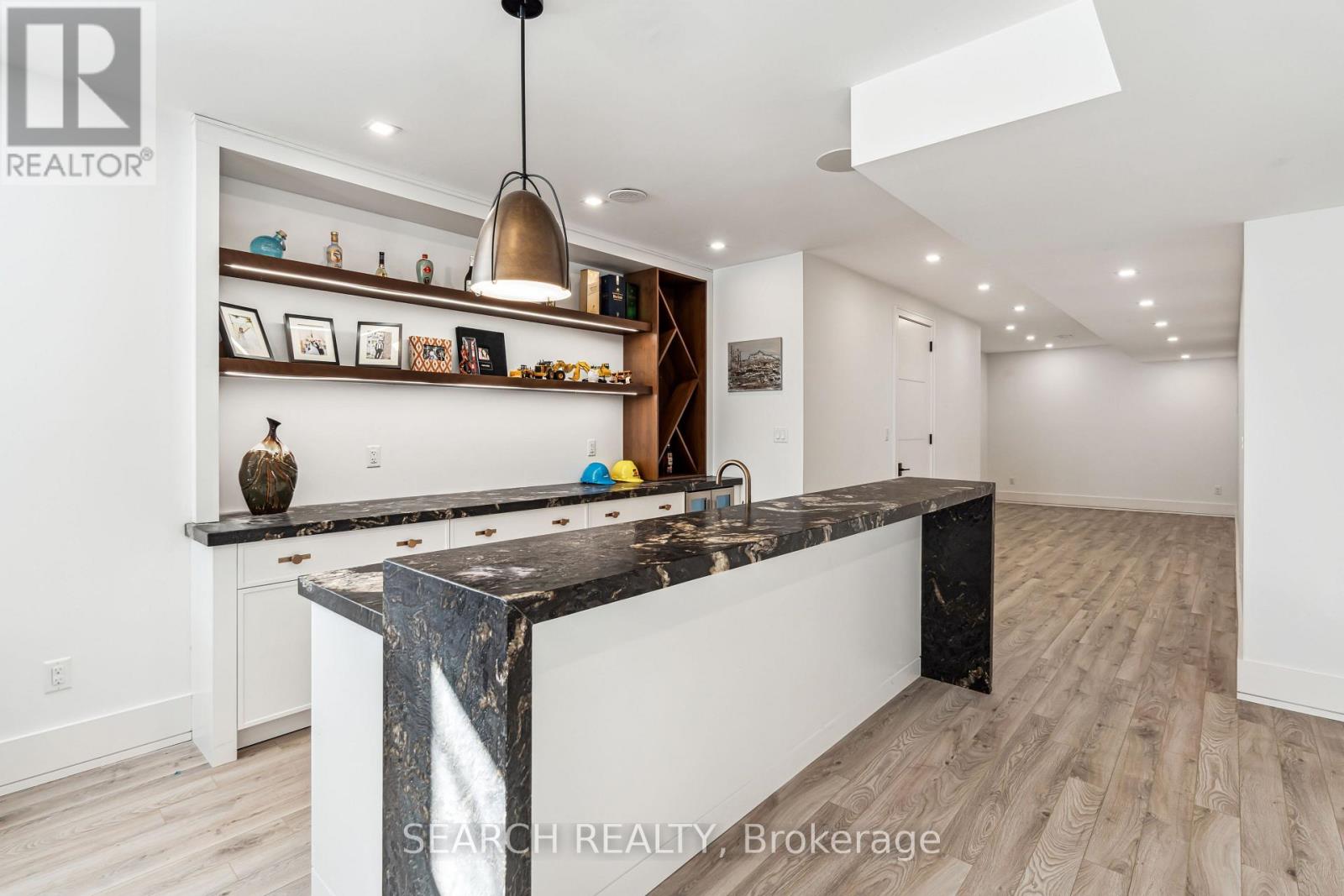 1297 Canterbury Road, Mississauga, Ontario  L5G 4A8 - Photo 30 - W12516584