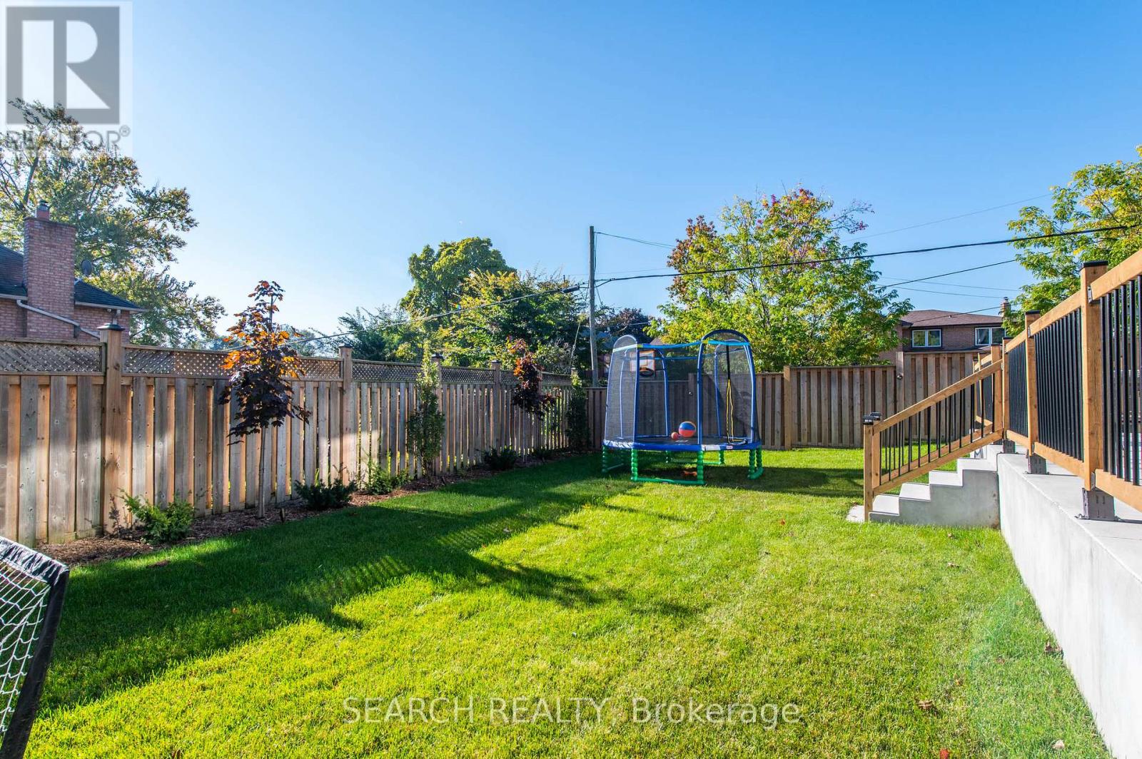 1297 Canterbury Road, Mississauga, Ontario  L5G 4A8 - Photo 31 - W12516584