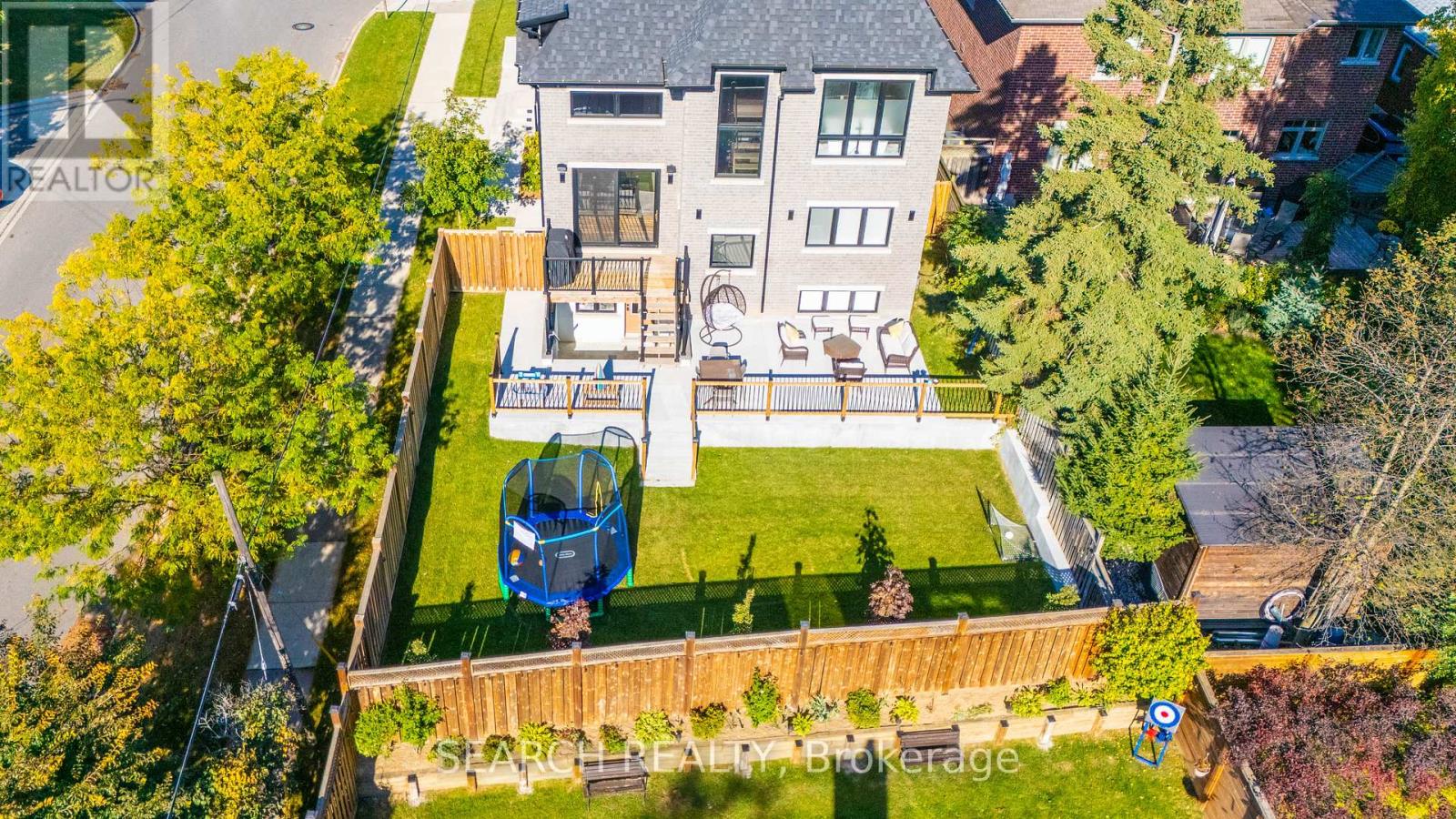 1297 Canterbury Road, Mississauga, Ontario  L5G 4A8 - Photo 34 - W12516584