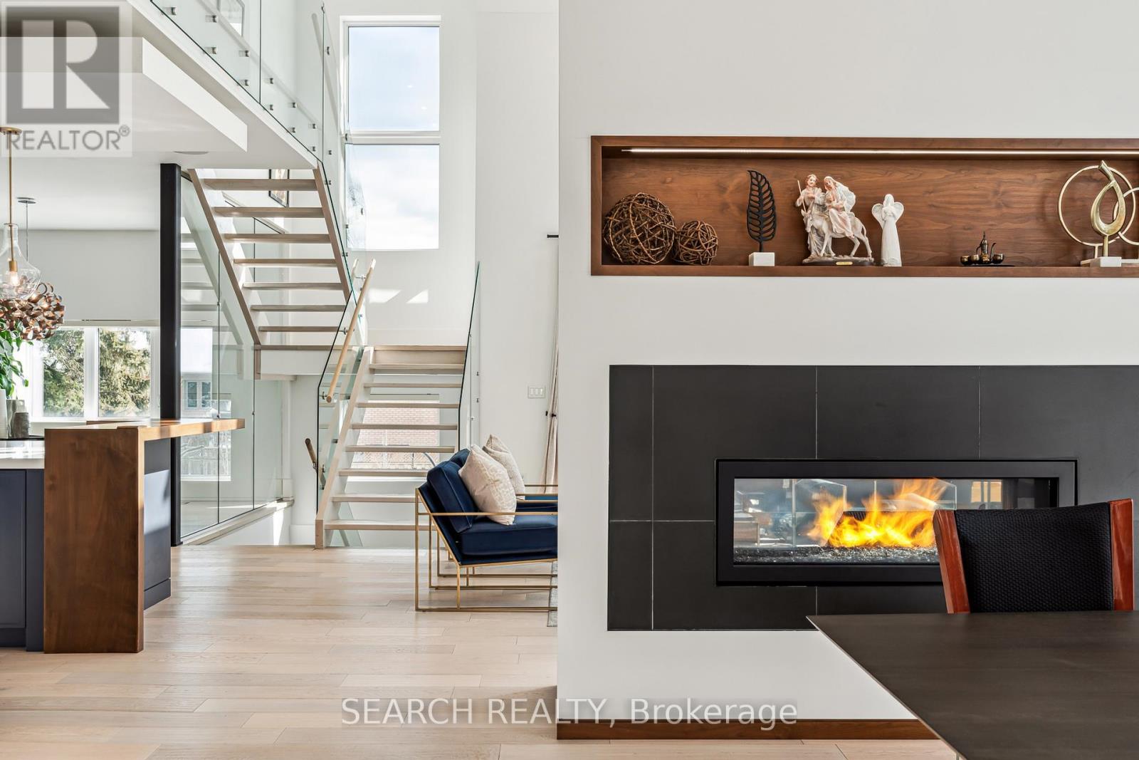 1297 Canterbury Road, Mississauga, Ontario  L5G 4A8 - Photo 7 - W12516584