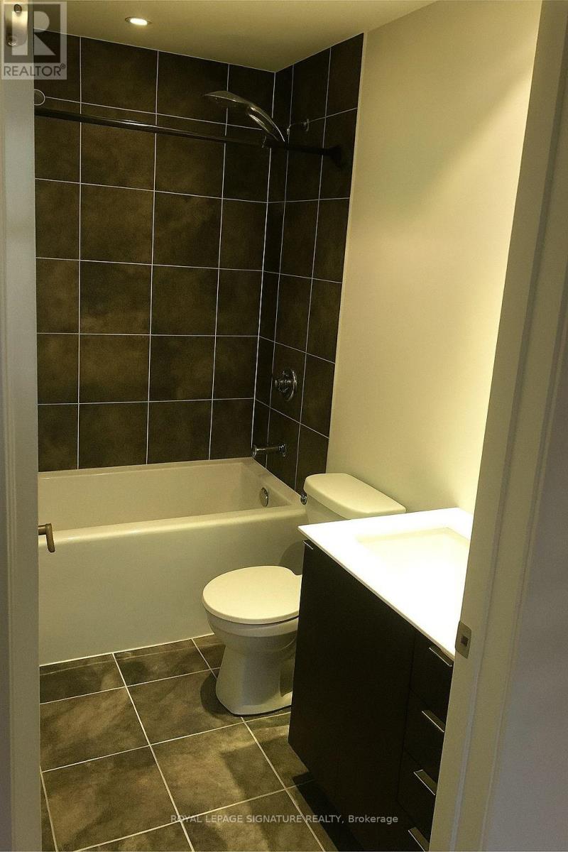 104 - 5005 Harvard Road, Mississauga, Ontario  L5M 0W5 - Photo 5 - W12516598