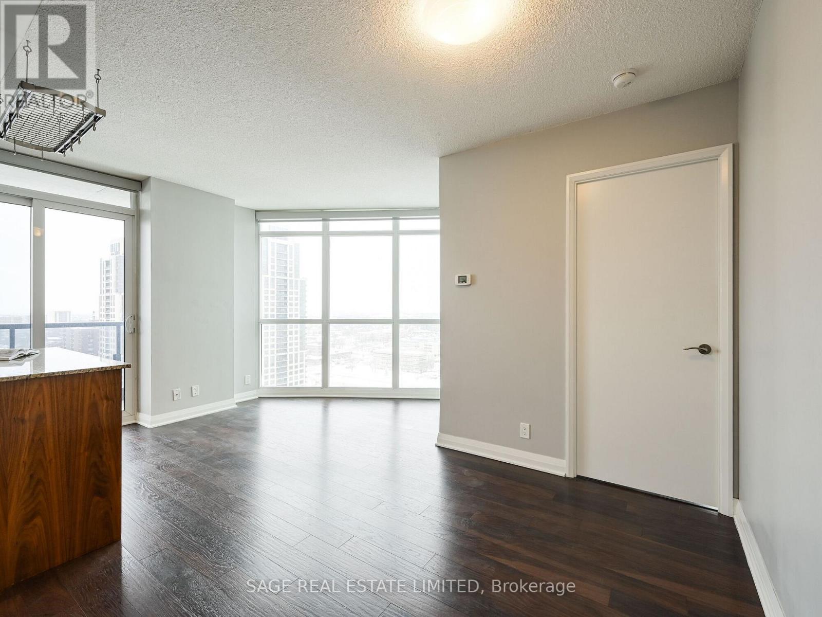 2110 - 5 Valhalla Inn Road, Toronto, Ontario  M9B 0B1 - Photo 11 - W12516612