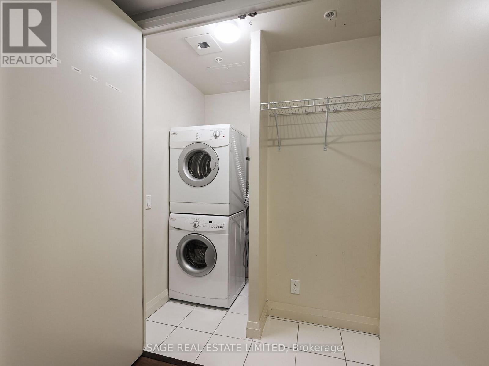 2110 - 5 Valhalla Inn Road, Toronto, Ontario  M9B 0B1 - Photo 21 - W12516612