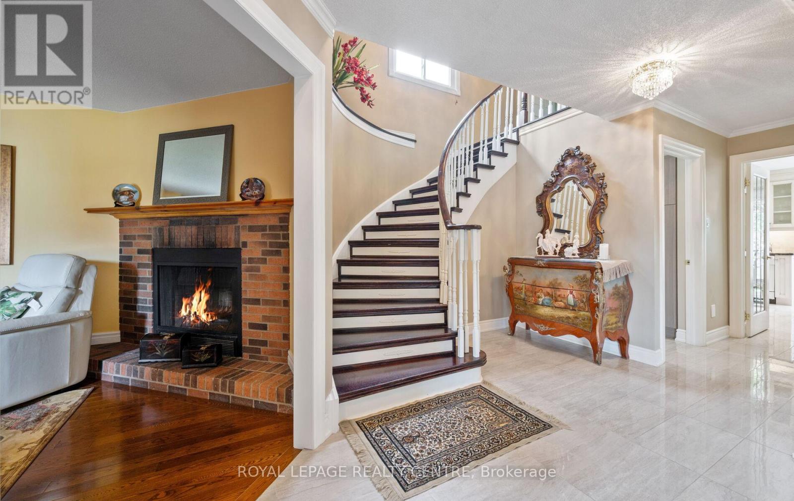 4383 Mayflower Drive, Mississauga, Ontario  L5R 1T4 - Photo 17 - W12516638