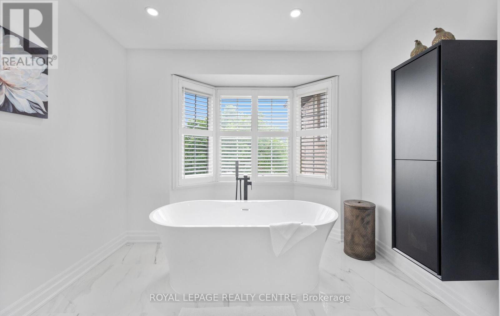 4383 Mayflower Drive, Mississauga, Ontario  L5R 1T4 - Photo 23 - W12516638